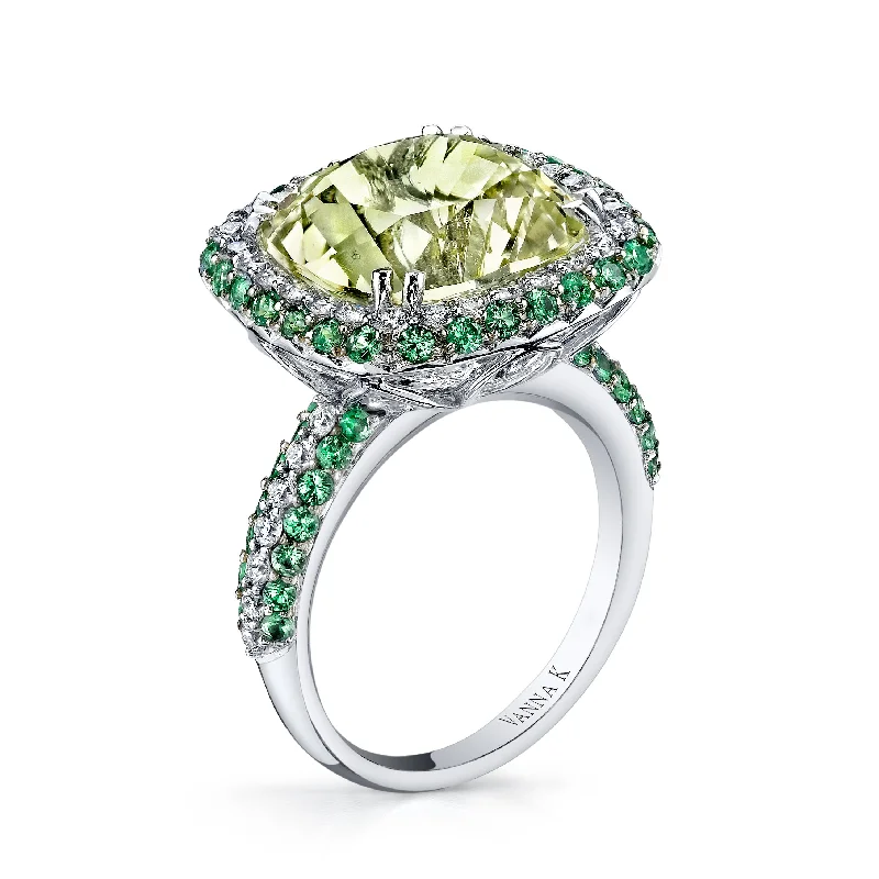 stackable diamond rings -men’s and women’s matching necklaces -18K White Gold Fashion Diamond And Tsavorite Ring