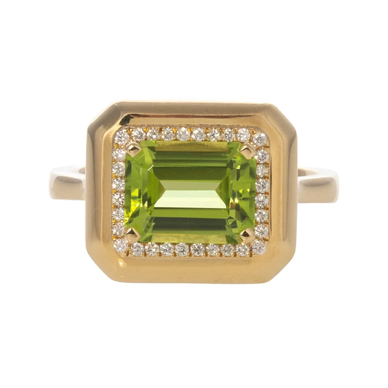 cocktail rings for women -simple necklaces for women -Goshwara Emerald-Cut Peridot & Diamond 18K Gold Ring