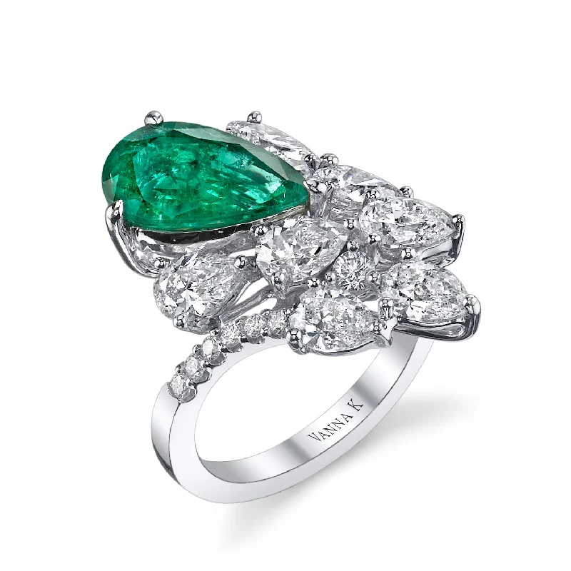 minimalist rings for women -matching necklaces for women -18K White Gold Fashion Diamond And Emerald Ring