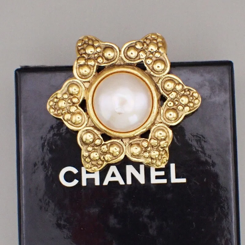 handmade charm bangles -hand-crafted gold necklaces for women -Chanel   Plated Bracelet Jewelry (Pre-Owned)